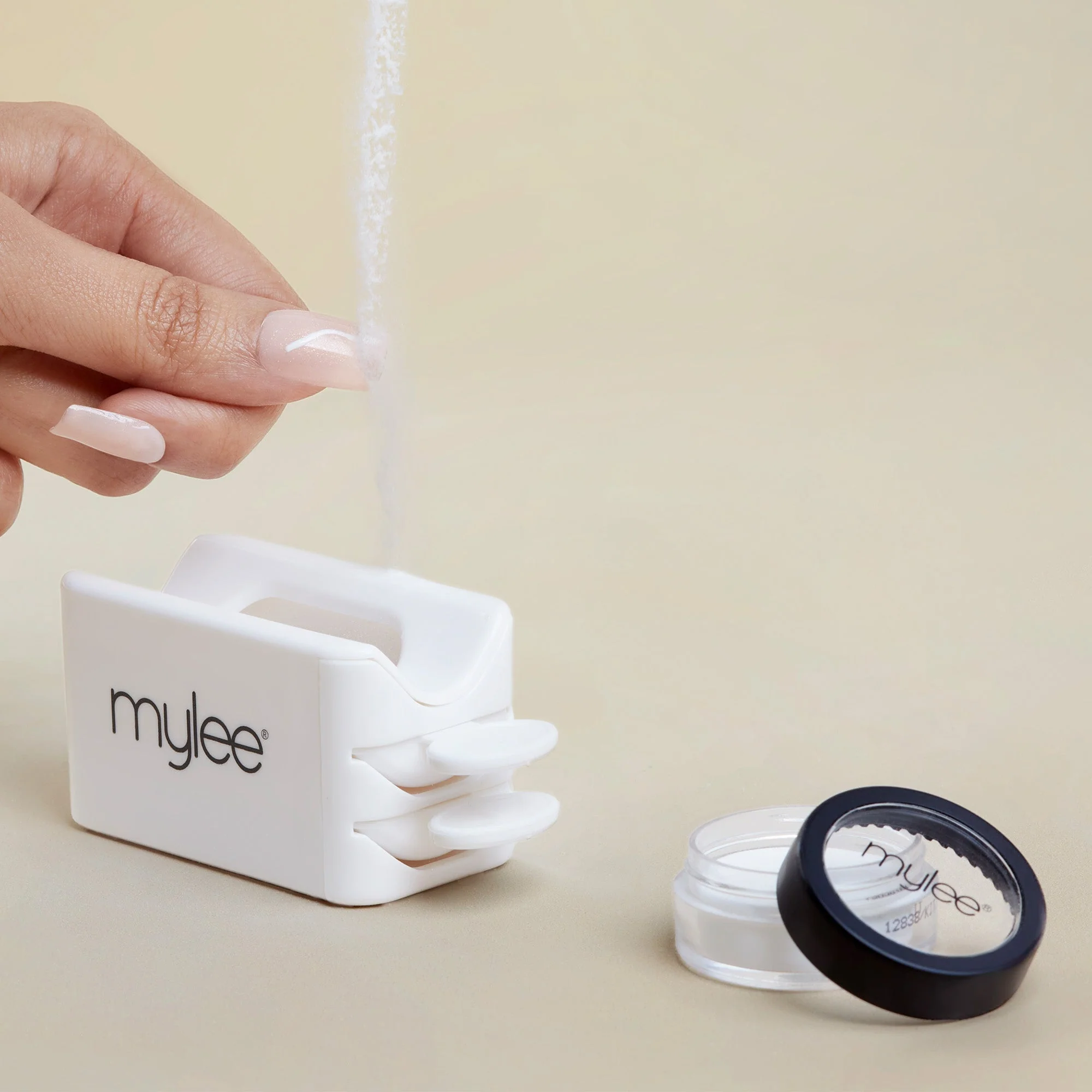 Mylee 3D Nail Art Powder - Image 4